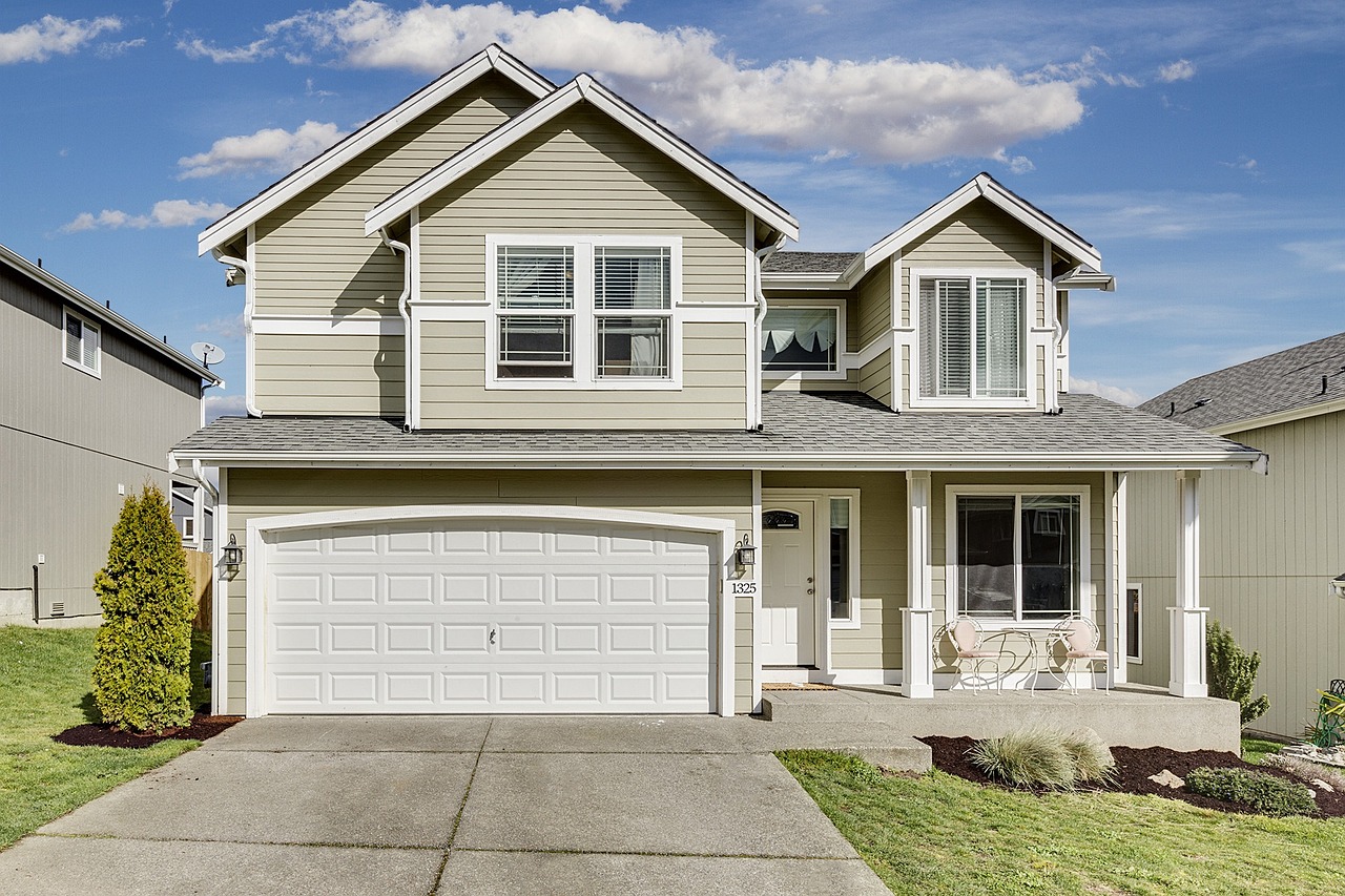 Inspect Driveways and Walkways (image credits: pixabay)