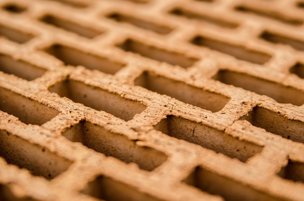 Sanding with a Block (image credits: pixabay)