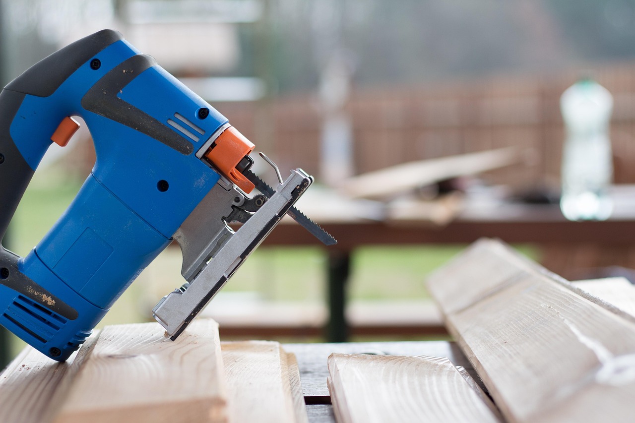 Use the Right Tools for the Job (image credits: pixabay)