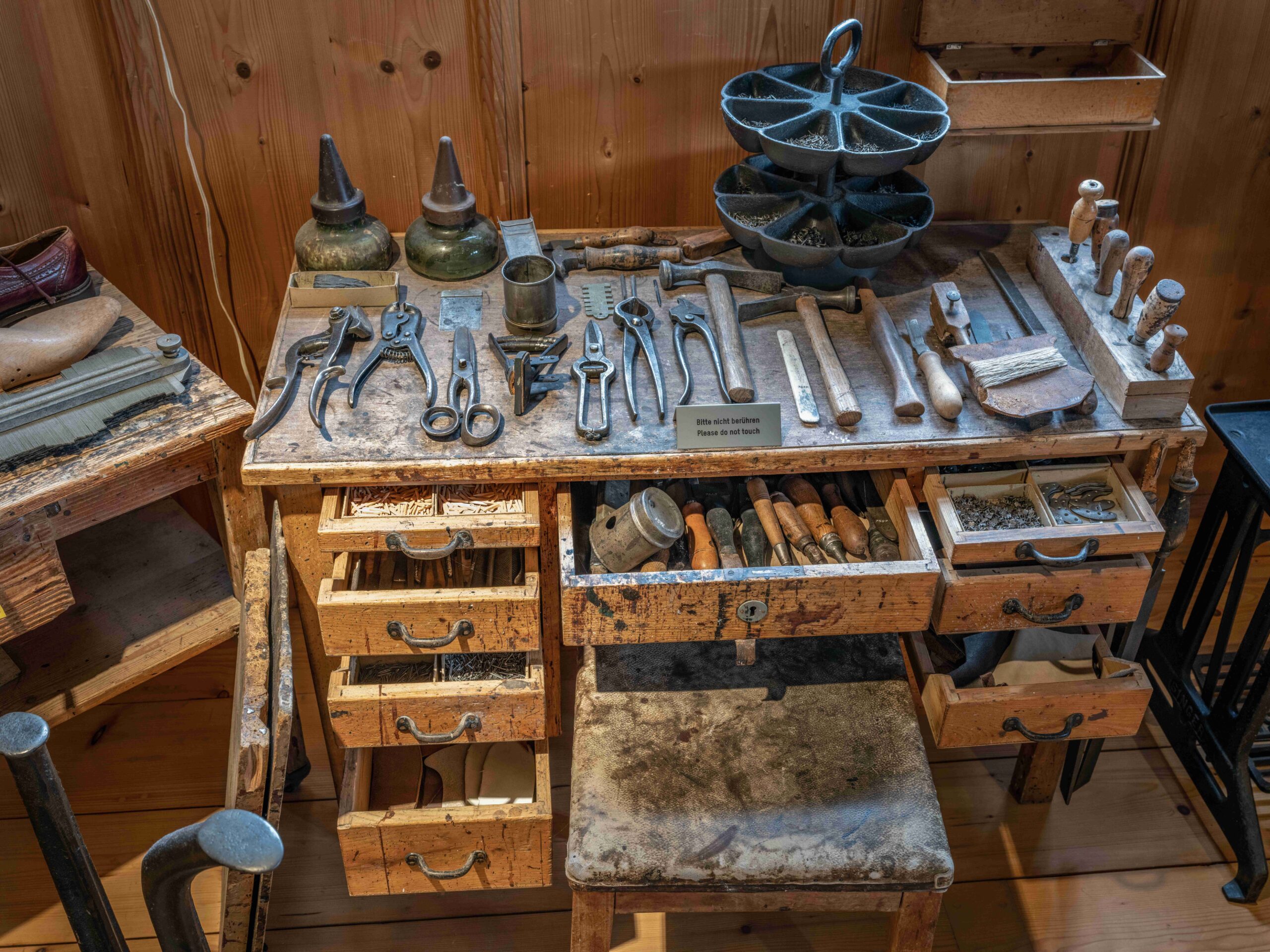 Choosing Materials That Last (image credits: wikimedia)