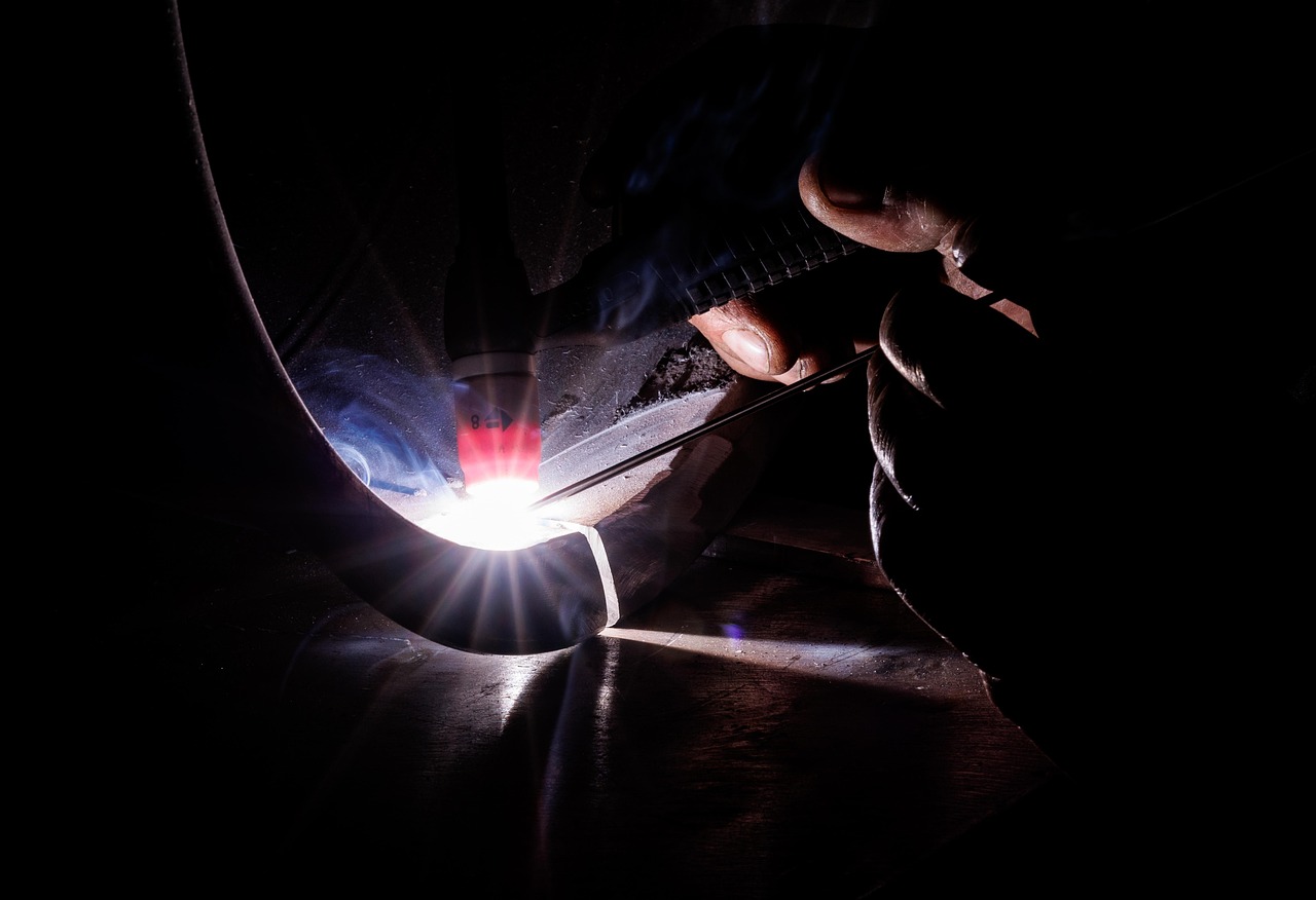 The Building Process: Step by Step, Bolt by Bolt (image credits: pixabay)