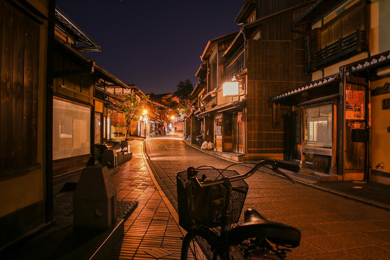 10. Your Neighborhood: More Than Just a Location (image credits: pixabay)