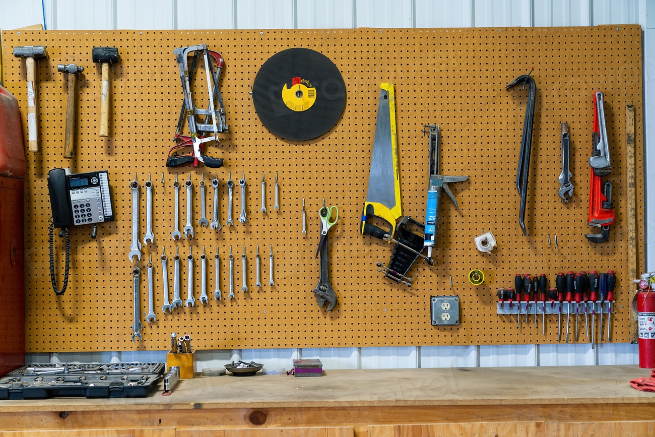 Rotating Your Tools for Even Wear (image credits: rawpixel)