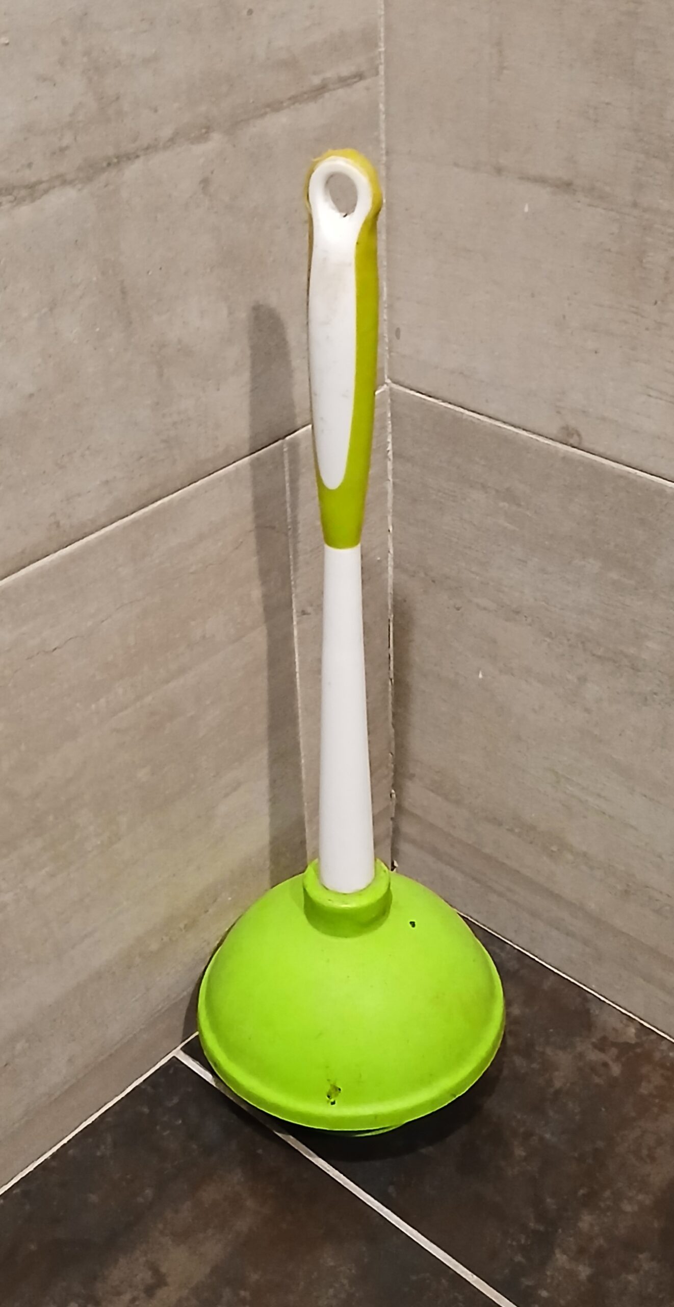 Plunger Technique (image credits: wikimedia)