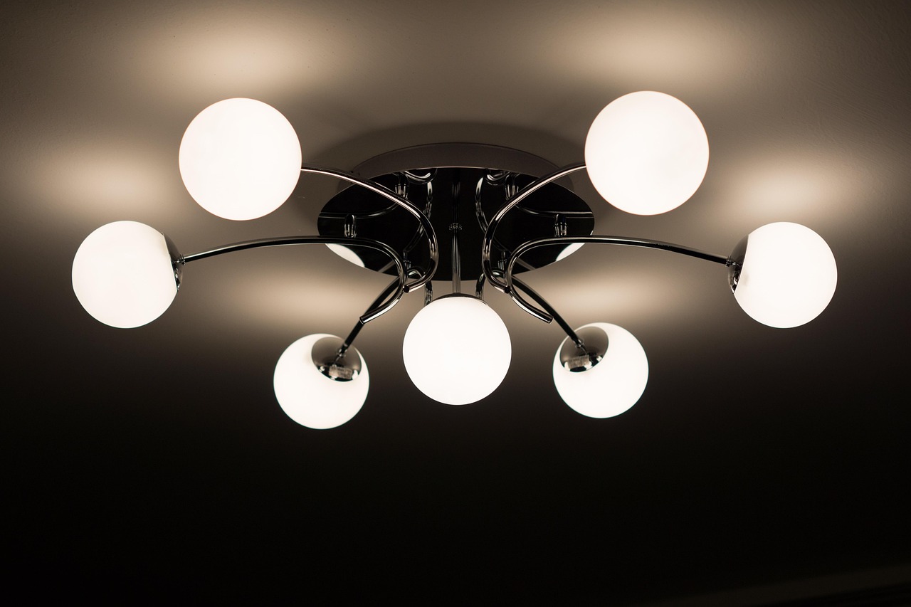 Replacing Light Fixtures (image credits: pixabay)