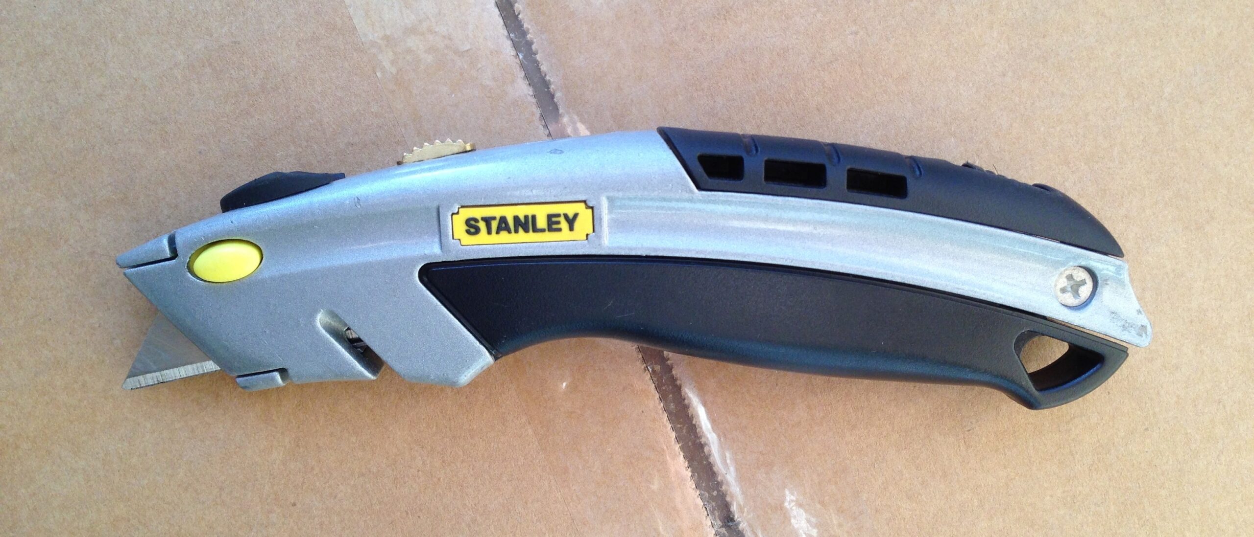 Utility Knife: The Cutting Edge (image credits: wikimedia)