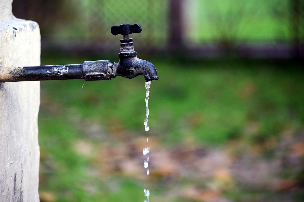 Stop That Annoying Dripping Faucet (image credits: pixabay)