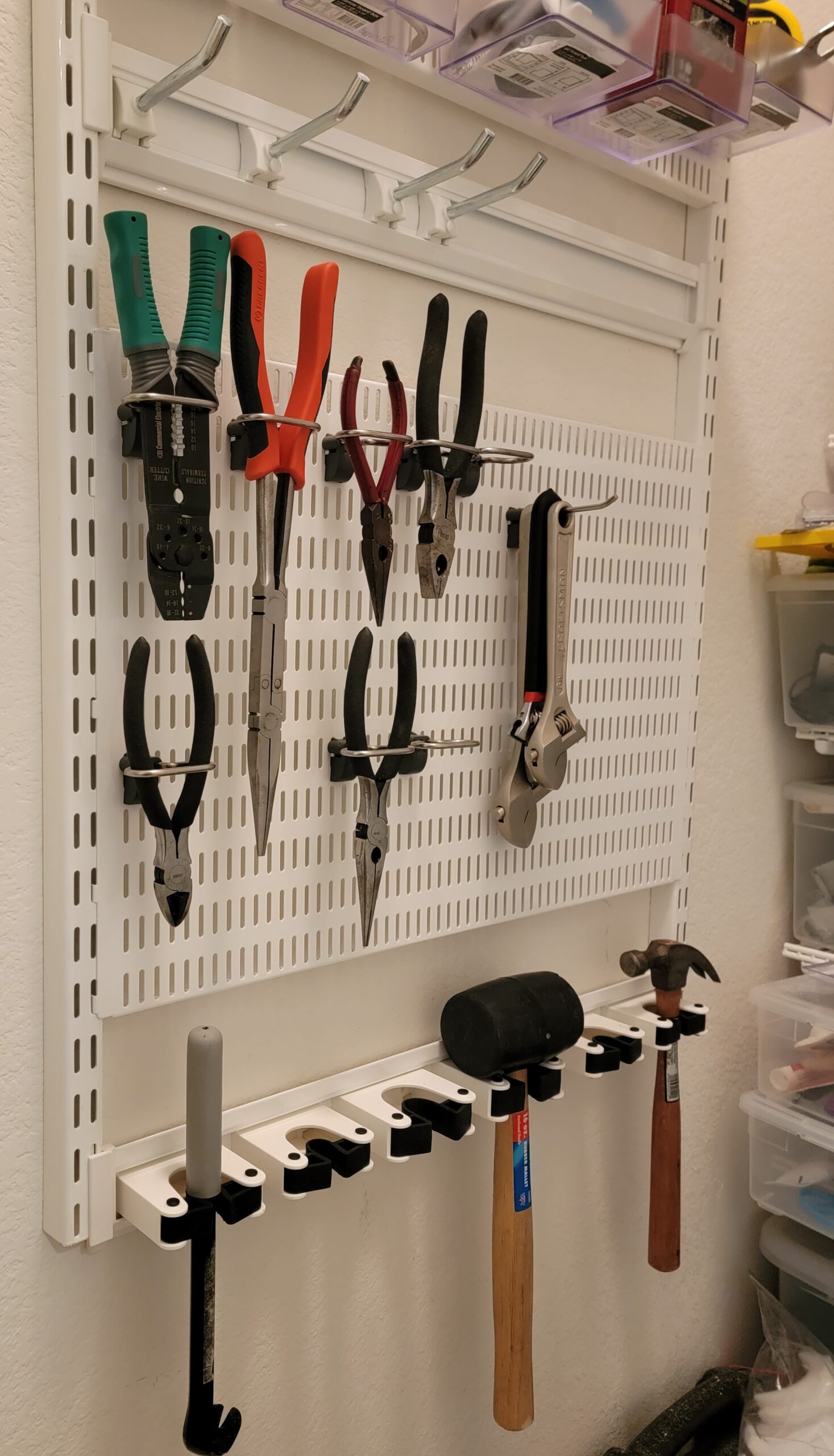 Smart Storage Solutions: Vertical Space is Your Secret Weapon (image credits: wikimedia)
