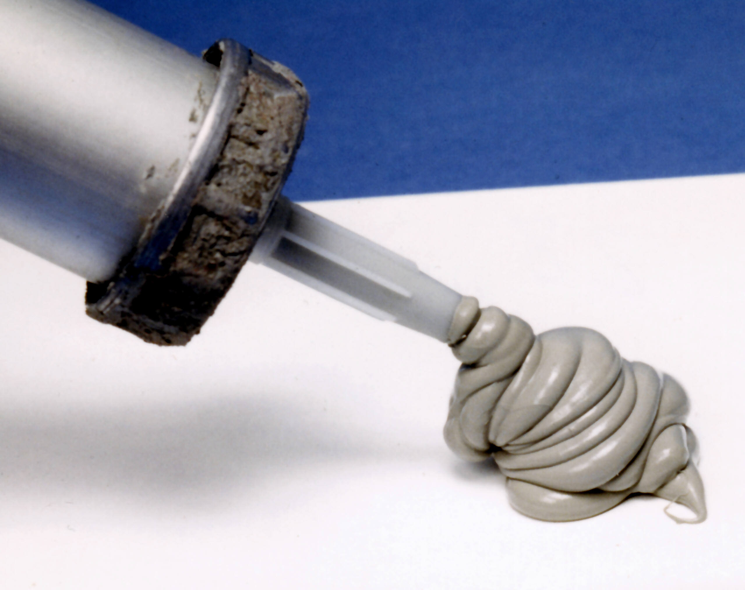 Caulking: The Silent Money Saver (image credits: wikimedia)